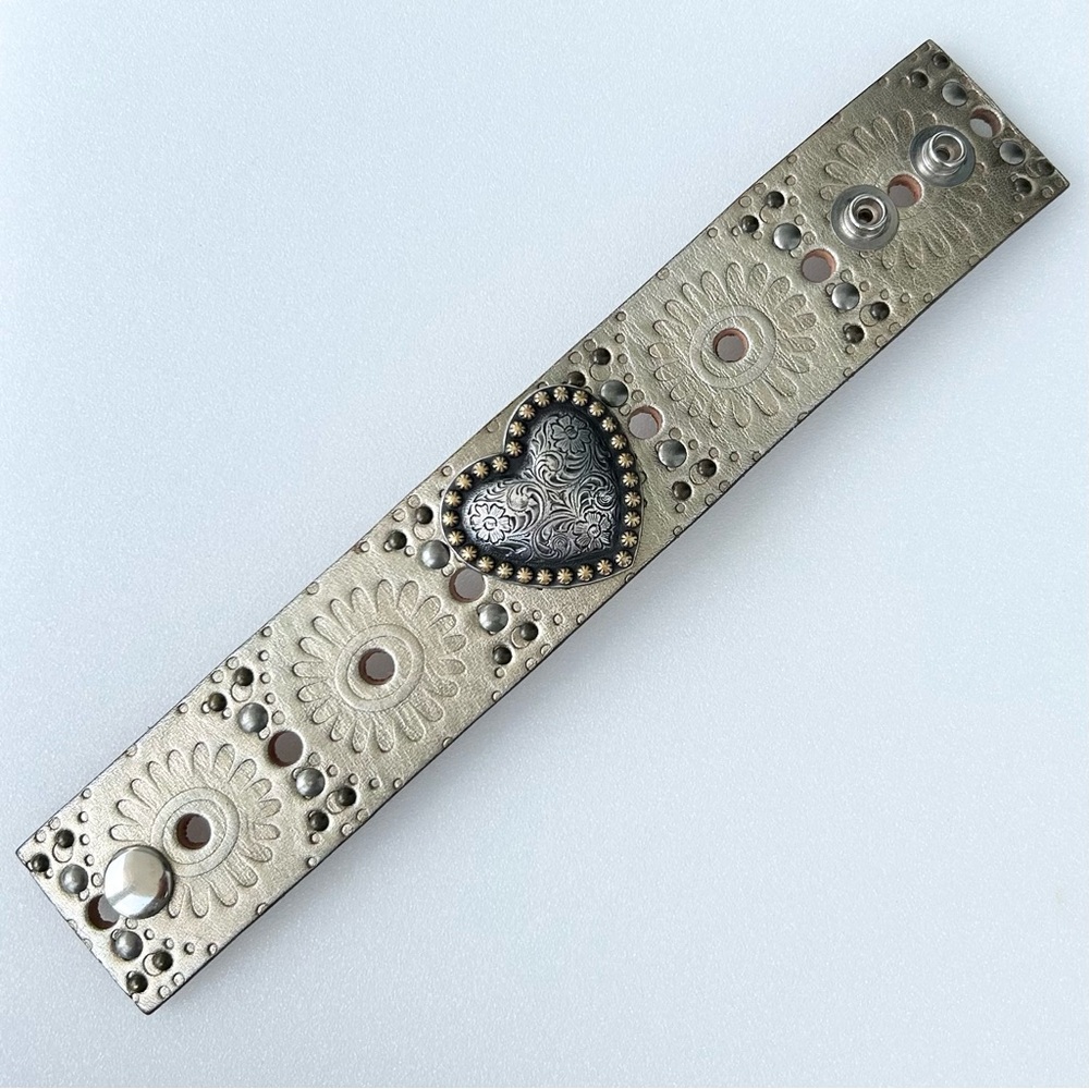 Vntg Wide LEATHER Bracelet in Gold with Puffy Heart 7” to 8” Width 1.5”